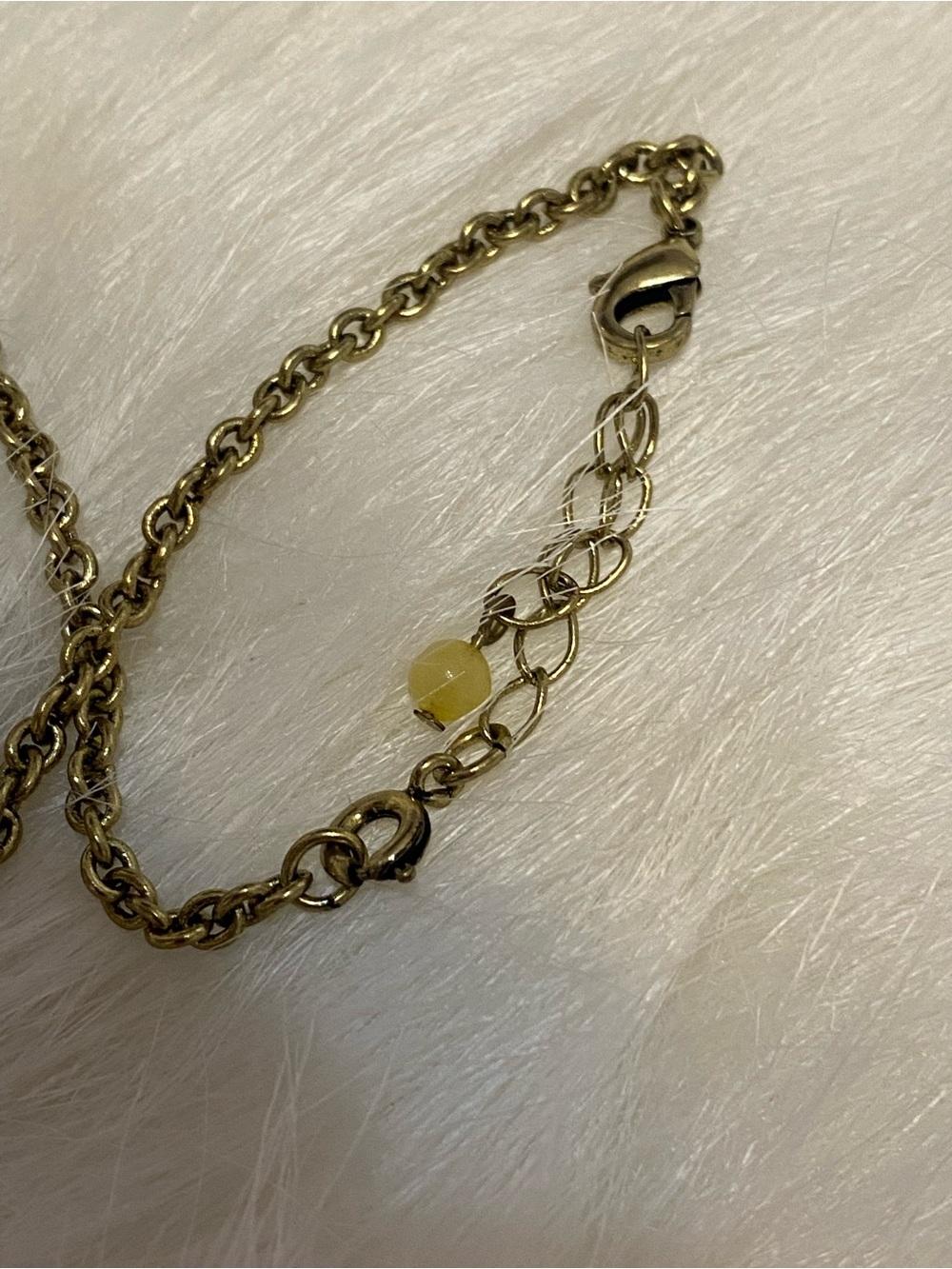 Vintage NOS mark. by Avon Gold Black Mesh Scallop Rhinestone Pendant Necklace - Picture 5 of 13